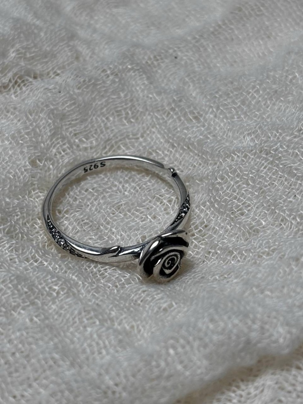 925 Sterling Silver Rose Accent Women's Ring, Size 8 - Picture 4 of 4